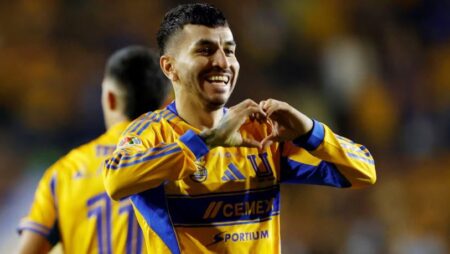 River rompió el mercado y se queda con Ángel Correa: pagará 15 millones de dólares River rompió el mercado y se queda con Ángel Correa: pagará 15 millones de dólares imagen-4