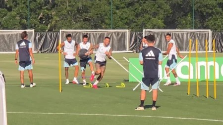 Cómo terminó Cuti Romero ante Egipto y los detalles de la práctica de la Selección Argentina - TyC Sports imagen-6