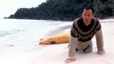 Tom Hanks sostiene tan bien el drama en esta película que no suena ni una nota musical hasta pasados 45 minutos Tom Hanks sostiene tan bien el drama en esta película que no suena ni una nota musical hasta pasados 45 minutos imagen-4