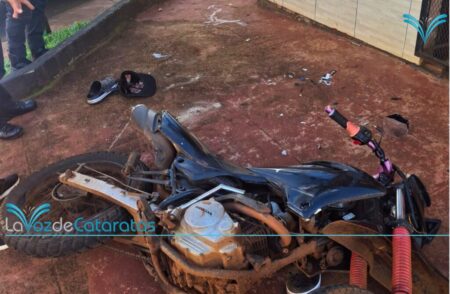 Automovilista chocó a un motociclista de 18 años, lo dejó inconsciente y escapó imagen-119