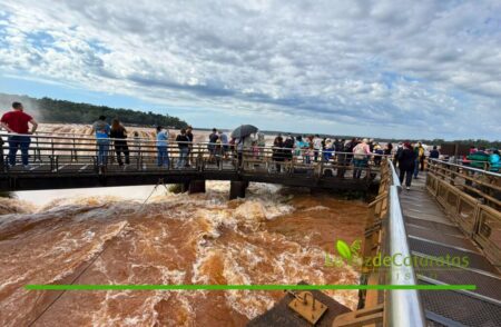 Cierran preventivamente la Garganta del Diablo por el aumento del caudal del río Iguazú imagen-11