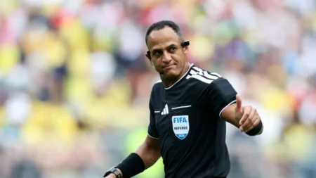 Quién es Ismail Elfath, el árbitro estadounidense de Argentina vs. Inglaterra que estuvo en la final de Qatar - TyC Sports imagen-6