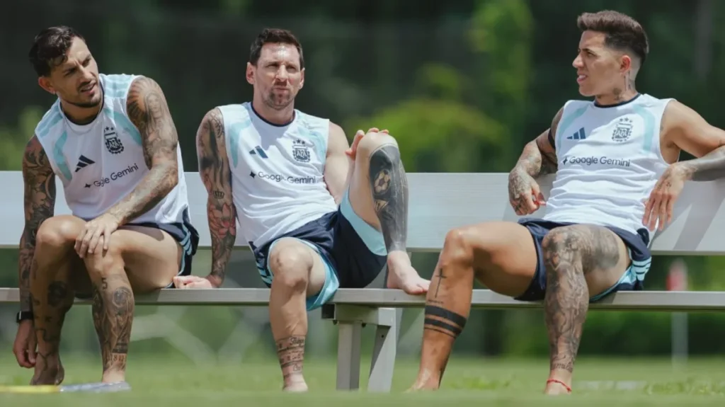 Así fue el entrenamiento de la Selección Argentina tras la clasificación frente a Inglaterra – TyC Sports Así fue el entrenamiento de la Selección Argentina tras la clasificación frente a Inglaterra - TyC Sports imagen-41
