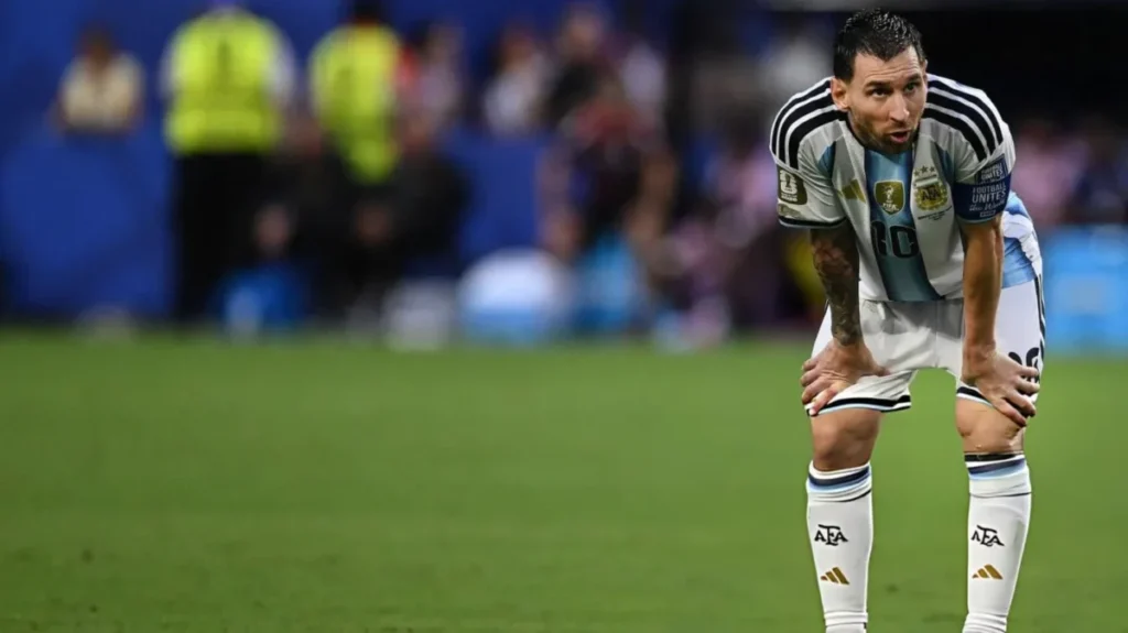 Alivio en Argentina: el rival invisible al que no se enfrentará en los octavos del Mundial - TyC Sports imagen-43