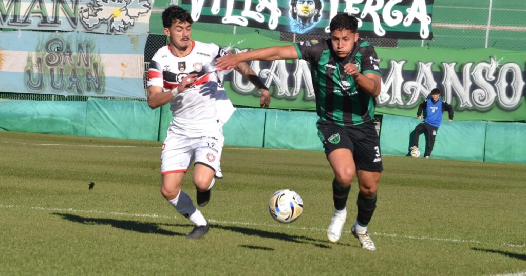 Chacarita ganó y salió de puestos de descenso imagen-41