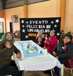 Abuelos de Itaembé Guazú celebraron su semana con una jornada de integración imagen-2