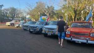Fin de semana fierrero en Capioví: autos clásicos, rastrojeros y espectáculos en vivo imagen-2