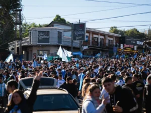 Tras los incidentes, más controles y prevención durante la final del Mundial Tras los incidentes, más controles y prevención durante la final del Mundial imagen-2