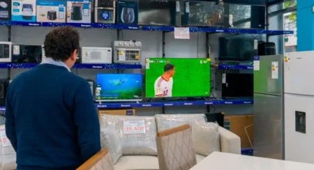 Destacan el crecimiento en la venta de televisores y camisetas por el Mundial imagen-12
