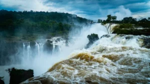 Cerraron de forma preventiva y sorpresiva el circuito Garganta del Diablo en Cataratas imagen-2