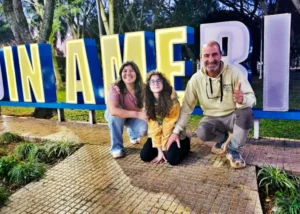 Una familia viajera con tres países enlazados Una familia viajera con tres países enlazados imagen-1