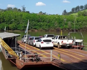 El río Uruguay descendió y se normalizó el cruce fronterizo entre El Soberbio y Porto Soberbo El río Uruguay descendió y se normalizó el cruce fronterizo entre El Soberbio y Porto Soberbo imagen-3