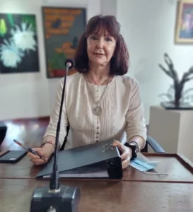 Empleada del Concejo Deliberante de Oberá denunció maltrato por parte de la concejal libertaria Mara Frontini Empleada del Concejo Deliberante de Oberá denunció maltrato por parte de la concejal libertaria Mara Frontini imagen-1