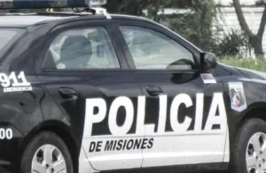 Un policía fue apuñalado durante una concentración de hinchas por la final del Mundial en Bernardo de Irigoyen Un policía fue apuñalado durante una concentración de hinchas por la final del Mundial en Bernardo de Irigoyen imagen-70