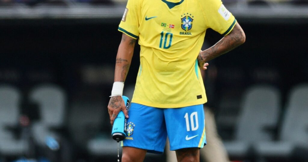 Neymar confirmó su retiro de Brasil y cerró una etapa histórica en la Canarinha: "Di mi sangre y mi vida" imagen-36