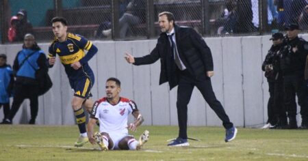 El fuerte mensaje de Arruabarrena tras su debut en Boca: "En grietas y pelotudeces…" imagen-8