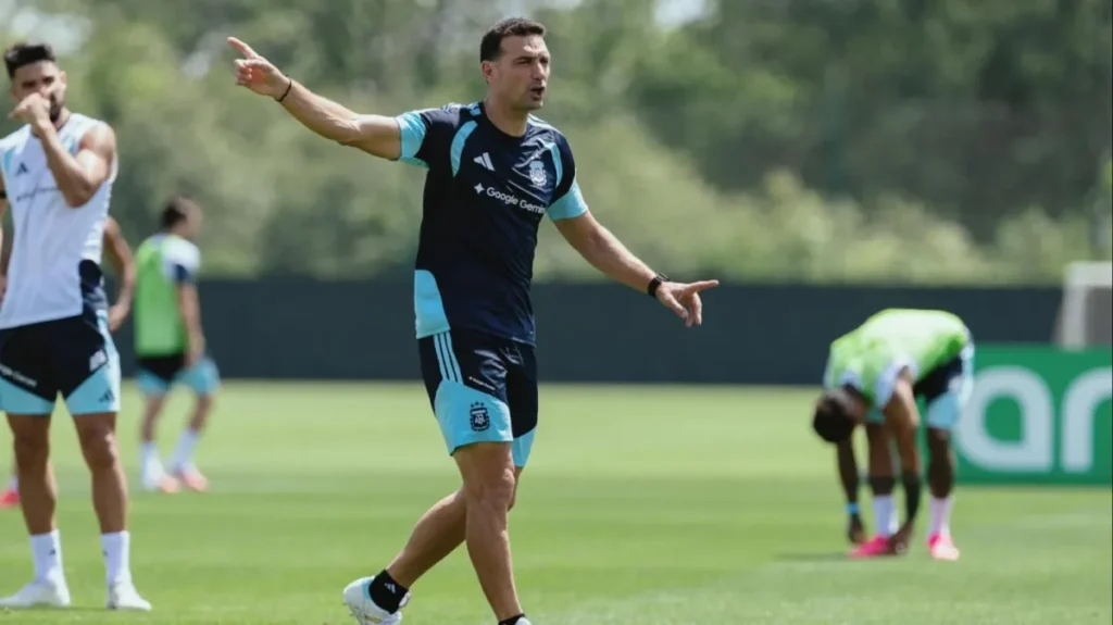 ¿Cambia Scaloni? Los que podrían meterse en el once de Argentina para jugar ante Egipto - TyC Sports imagen-44