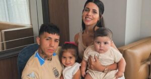 Valentina Cervantes reveló cómo vive el partido entre Argentina e Inglaterra con un hijo nacido en Londres: «No lo dejamos saltar» Valentina Cervantes reveló cómo vive el partido entre Argentina e Inglaterra con un hijo nacido en Londres: "No lo dejamos saltar" imagen-3