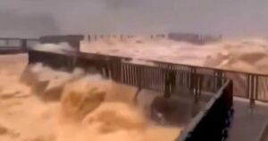 En medio de la tragedia, así están las Cataratas del Iguazú que registran una crecida histórica: hay advertencia de tormentas severas imagen-2