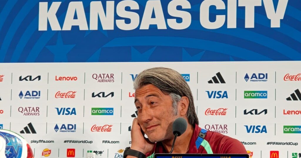 DT de Suiza y los arbitrajes: “Menos palabras y ganar en la cancha” imagen-42