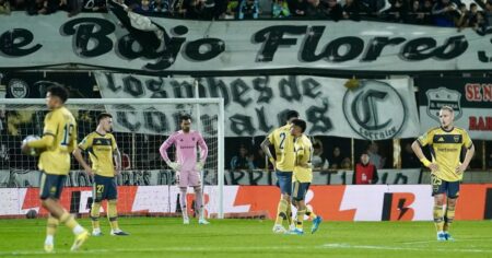 Los cinco hechos lapidarios de la derrota de Boca frente a Riestra Los cinco hechos lapidarios de la derrota de Boca frente a Riestra imagen-41