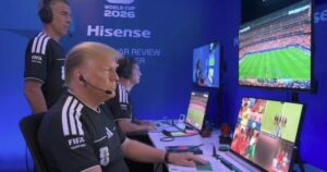 La roja anulada a Balogun, las referencias a Trump y el blooper del arquero: los mejores memes de Estados Unidos vs. Bélgica La roja anulada a Balogun, las referencias a Trump y el blooper del arquero: los mejores memes de Estados Unidos vs. Bélgica imagen-3
