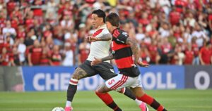 River se probó ante Flamengo en Portugal: Driussi marcó un doblete para el empate y Coudet pudo ver a algunos de sus refuerzos imagen-4