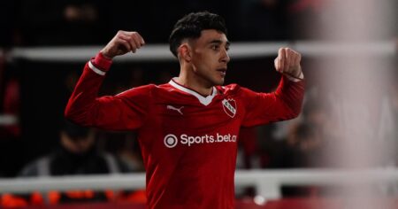 Video: el gol de Santiago Montiel en el 1 a 0 de Independiente a Newell's imagen-16