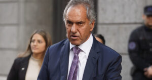 Habló Daniel Scioli tras el robo a su casa en Villa La Ñata, agradeció a los ministros de Seguridad de Nación y Provincia Habló Daniel Scioli tras el robo a su casa en Villa La Ñata, agradeció a los ministros de Seguridad de Nación y Provincia imagen-4