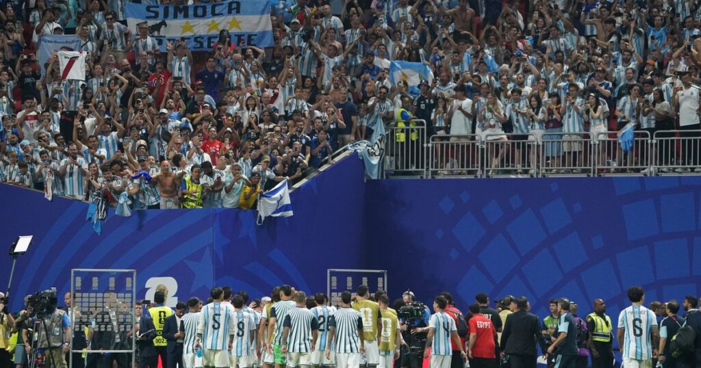 Una crónica desde adentro del estadio: el día más Qatar del Mundial 2026 Una crónica desde adentro del estadio: el día más Qatar del Mundial 2026 imagen-5