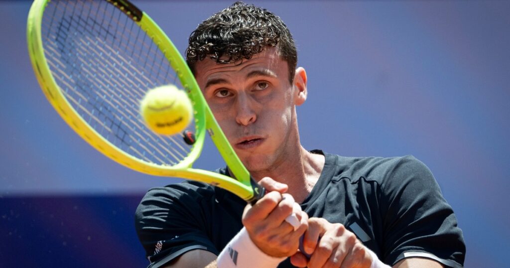 Juan Manuel Cerúndolo y otro triunfazo: remontó a Casper Ruud y se metió en semis en Suiza Juan Manuel Cerúndolo y otro triunfazo: remontó a Casper Ruud y se metió en semis en Suiza imagen-5