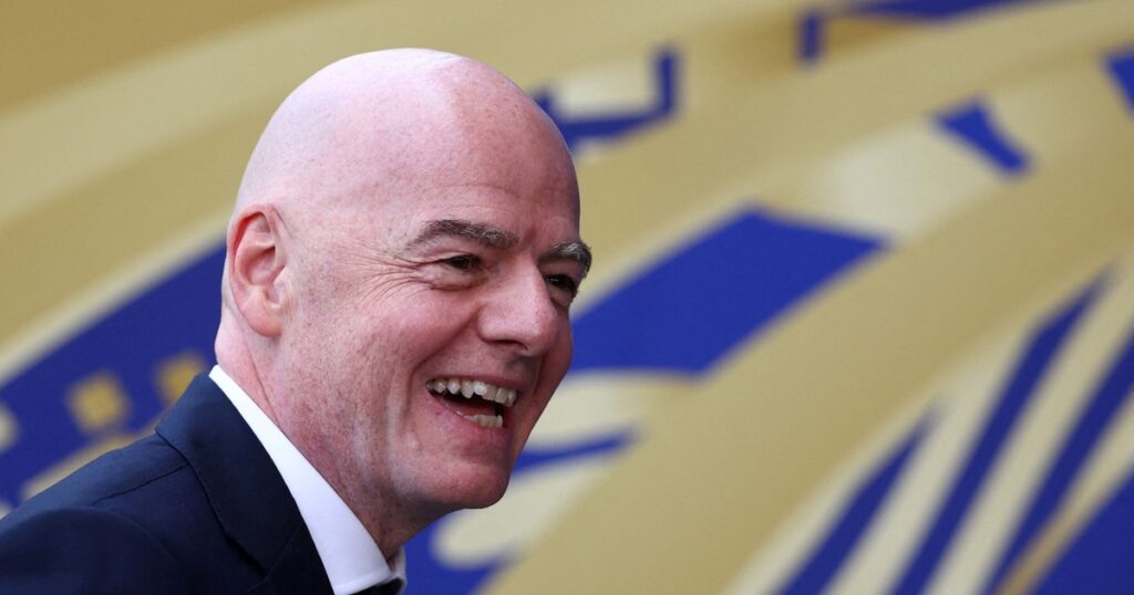 Polémica entre FIFA y UEFA: Infantino impulsa un proyecto para privatizar parte del negocio de los Mundiales que beneficiaría al yerno de Donald Trump imagen-99