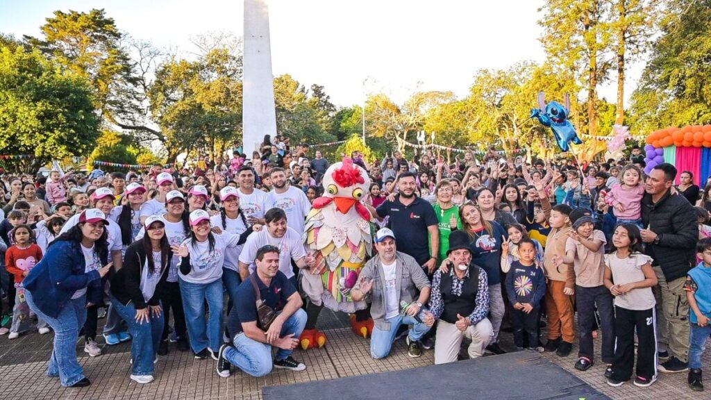 Más de 3.000 niños disfrutaron de una jornada llena de alegría por el Día del Niño en San Javier imagen-5