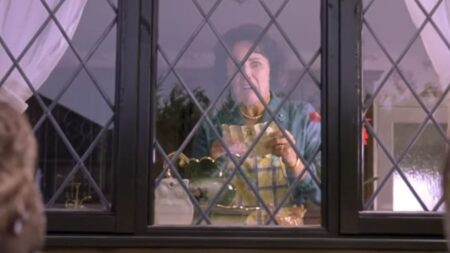La escena eliminada de ‘Harry Potter y la piedra filosofal’ que muestra hasta qué punto estaban interesados por Harry en Hogwarts La escena eliminada de 'Harry Potter y la piedra filosofal' que muestra hasta qué punto estaban interesados por Harry en Hogwarts imagen-6