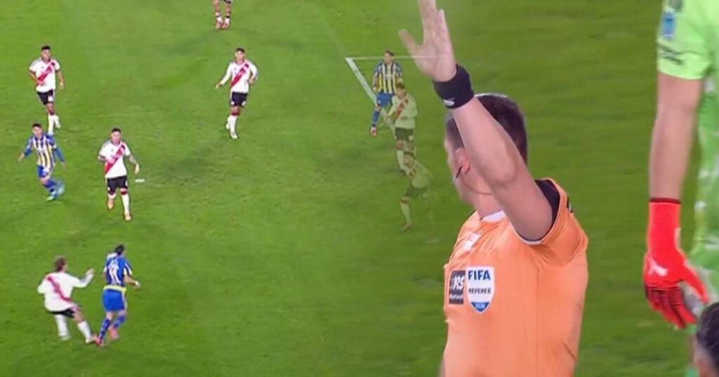 Video: el lujo con el hombro de Di María que terminó en gol anulado para Rosario Central contra River imagen-4