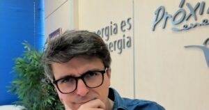 Jorge Morales de Labra, ingeniero industrial: “En una habitación a la que le está dando el sol todo el día hay que poner un toldo porque es un ahorro directo” Jorge Morales de Labra, ingeniero industrial: “En una habitación a la que le está dando el sol todo el día hay que poner un toldo porque es un ahorro directo” imagen-2