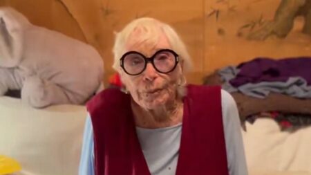 92 años y 6 nominaciones al Oscar: nadie puede olvidar a una de las estrellas más legendarias de Hollywood que pronunció el mítico "me lo merezco" imagen-16