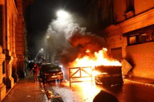 Tres de los detenidos por los incidentes frente al Congreso tienen antecedentes por robos y amenazas imagen-3