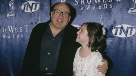 Rodando ‘Matilda’, Mara Wilson vivió una tragedia personal: detrás de las cámaras Danny DeVito se encargó de ella Rodando ‘Matilda’, Mara Wilson vivió una tragedia personal: detrás de las cámaras Danny DeVito se encargó de ella imagen-6
