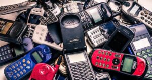 Los teléfonos celulares viejos esconden una fortuna: pueden contener mucho más oro que una mina, según expertos imagen-4
