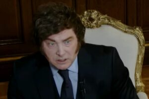 Javier Milei redobló sus críticas contra Lula: “Es un ladrón, un corrupto, no es inocente” imagen-4