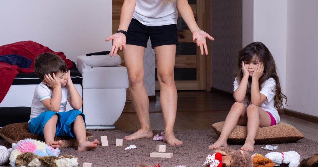 La psicología dice que los padres que dejaron de gritar generalmente cambiaron primero estas 5 cosas, y ninguna de ellas fue la paciencia La psicología dice que los padres que dejaron de gritar generalmente cambiaron primero estas 5 cosas, y ninguna de ellas fue la paciencia imagen-106