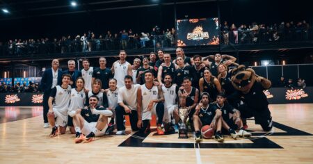 Video: Duki inauguró su cancha de básquet con Campazzo, Nocioni, Scola influencers y mucho show imagen-12