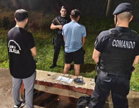 Detuvieron a dos presuntos dealers con cocaína y marihuana fraccionadas durante operativos en Puerto Iguazú imagen-67