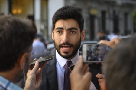 Denunciaron a Facundo Moyano por agredir a una mujer en Belgrano imagen-8