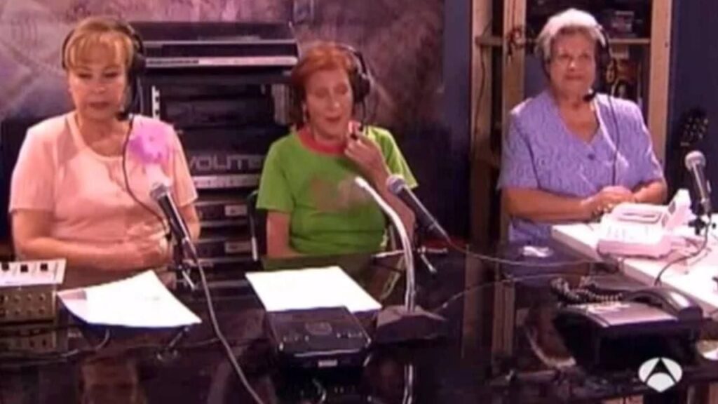 Radio Patio nació de una necesidad del equipo de 'Aquí no hay quien viva' para reducir el caos de organización imagen-5