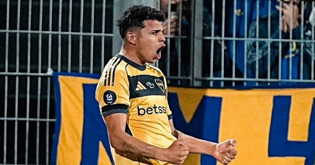 Leonel Flores, la última joya de Boca: «Cuando me pongo esta camiseta, tengo que dejar todo adentro de la cancha» Leonel Flores, la última joya de Boca: "Cuando me pongo esta camiseta, tengo que dejar todo adentro de la cancha" imagen-5