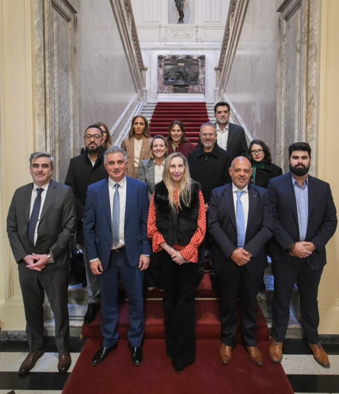 Karina Milei ratificó el armado propio con legisladores bonaerenses, mientras LLA analiza acuerdos electorales para 2027 Karina Milei ratificó el armado propio con legisladores bonaerenses, mientras LLA analiza acuerdos electorales para 2027 imagen-5