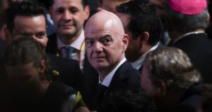 La lucha por el poder en la FIFA: Infantino sumó apoyo árabe imagen-2