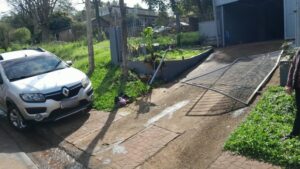Fue arrollado por su propio auto tras olvidar colocar el freno de mano en Oberá imagen-1